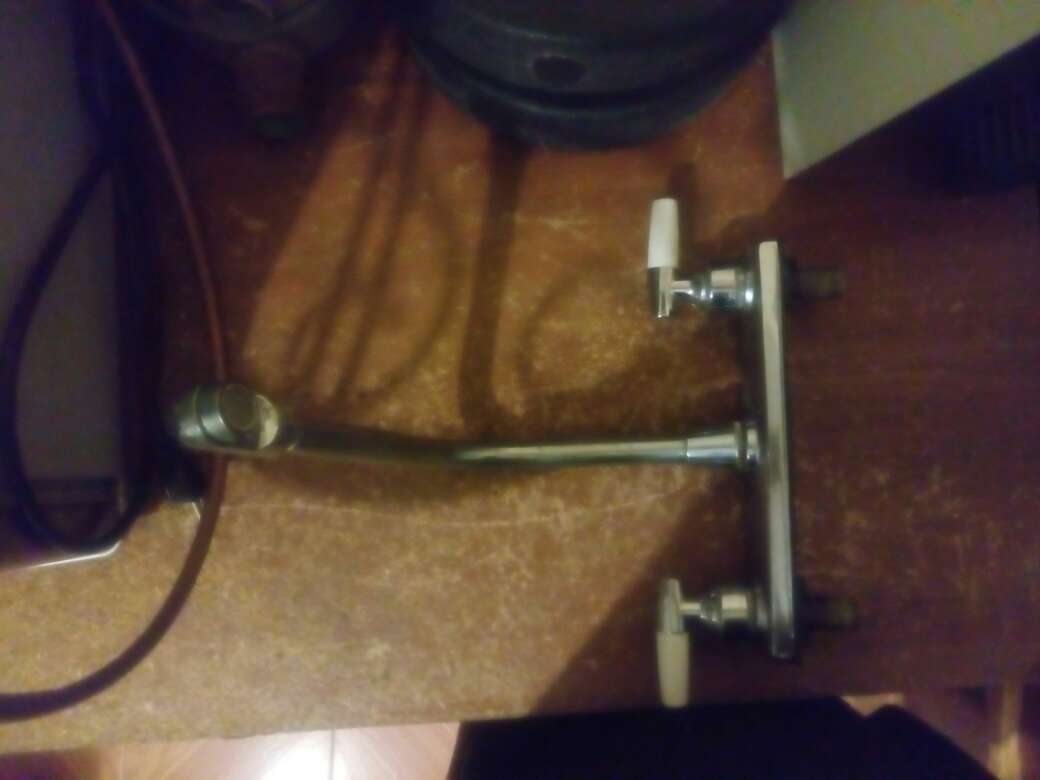 REGALO Mezcladora, tubo de cobre y cesto de basura. 3