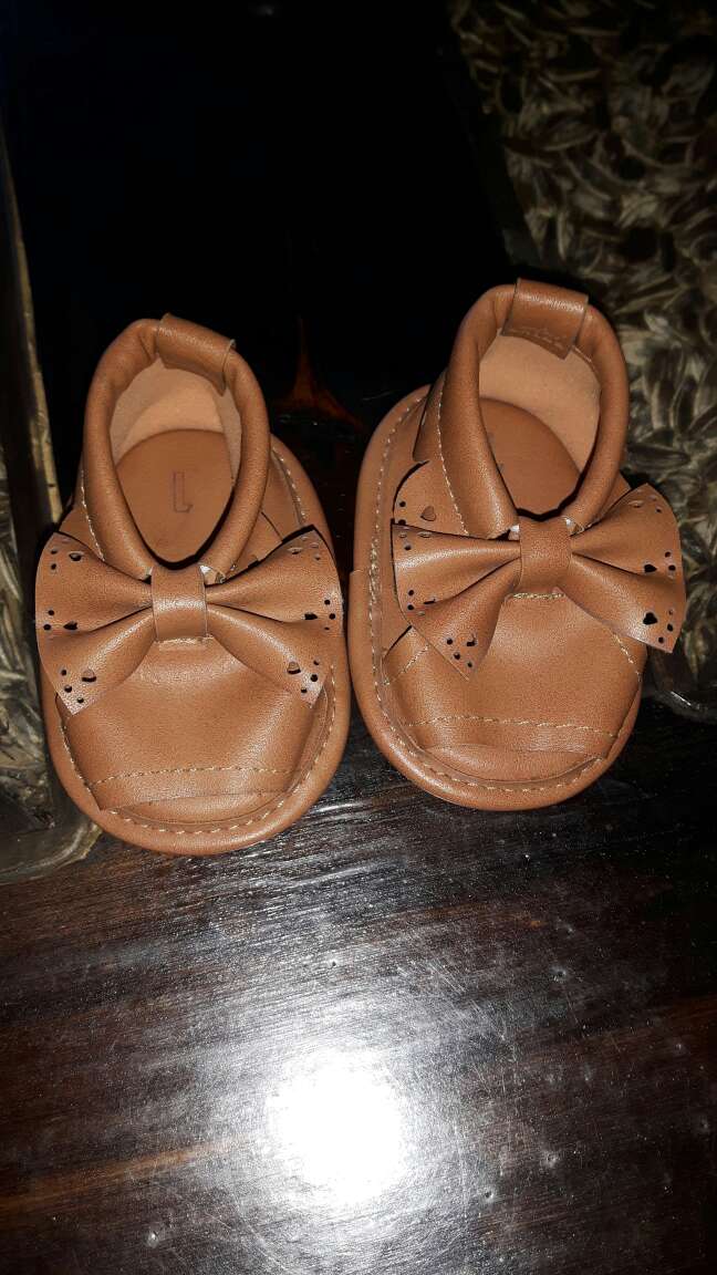 REGALO zapatitos de bebe