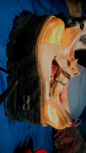 REGALO zapatos plataforma nazaria  3