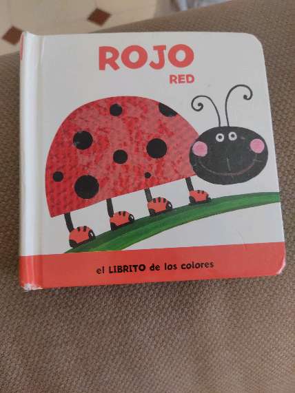 REGALO libro infantil rojo