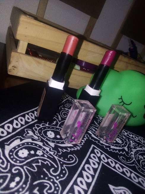 REGALO dos labiales Matte Bao cosmetics