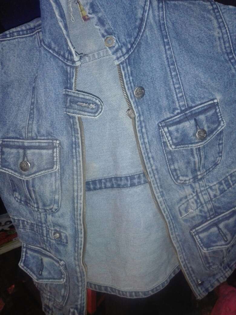 REGALO campera talle 10/12 de nene se retira por Pontevedra REGALO campera talle 10/12 de nene se retira por Pontevedra