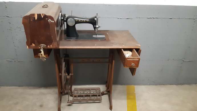 REGALO Máquina de coser Alfa 1