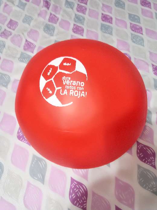 REGALO balón de playa de la roja 1