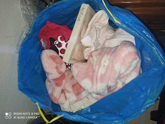 REGALO ropa de nia de 3 a 6 meses y Una bolsa de zapatos de nio y zapatos de mujer talla 37 tele. 625143716. 2