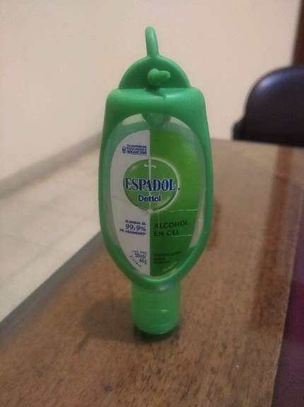 REGALO Frasco portable de Alcohol en gel REGALO Frasco portable de Alcohol en gel