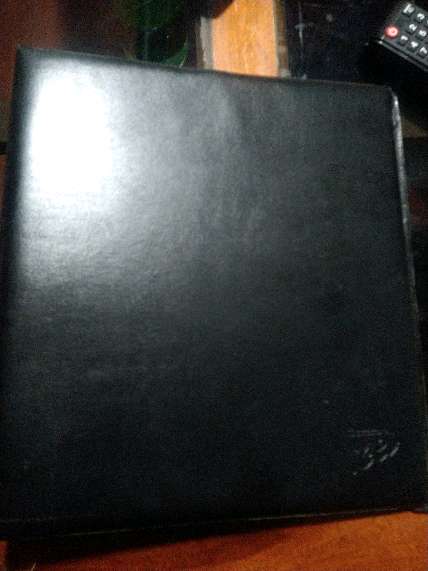 REGALO Carpeta Negra REGALO Carpeta Negra