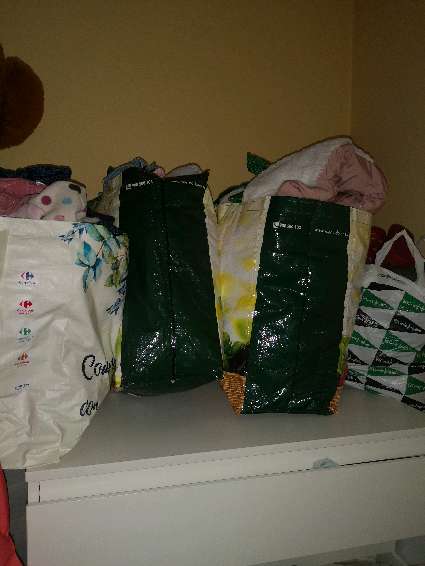 REGALO Ropa de nia de 9meses a un aito en buen estado  3