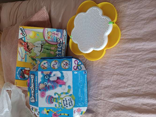 REGALO set de libros y juguetes  2