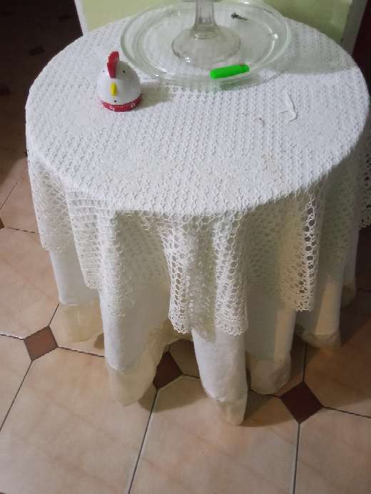 REGALO mesita pequea con cajones 2