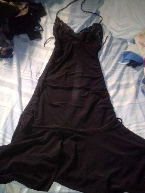 REGALO vestido negro talla chica