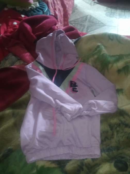 REGALO conjunto para niña sudadera REGALO conjunto para niña sudadera
