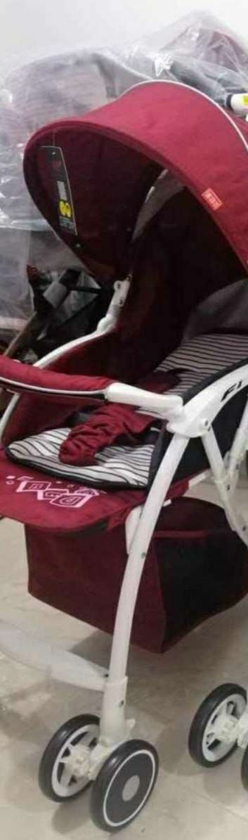 REGALO un coche caminador de bebe