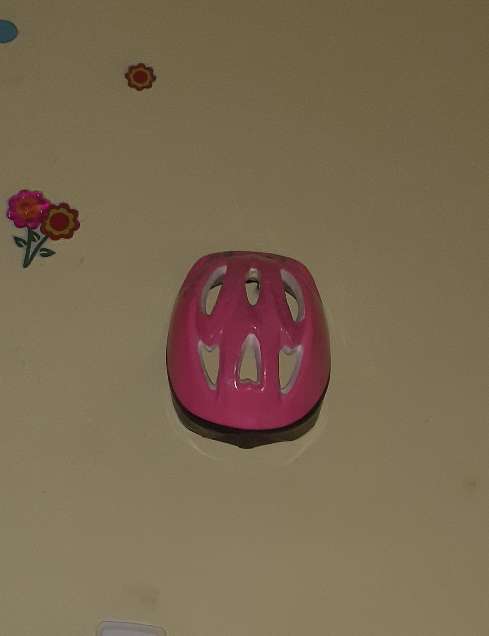 REGALO casco para nia