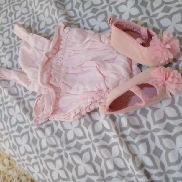 REGALO vestidos y zapatitos