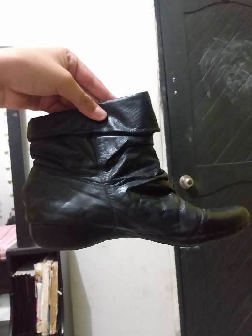 REGALO botas negras bajas 2