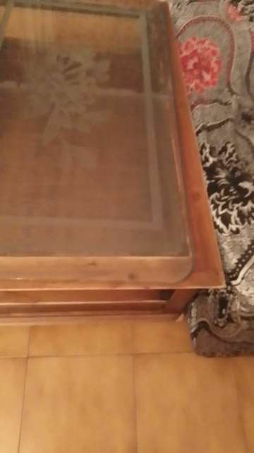 REGALO mesa de cristal y madera 1