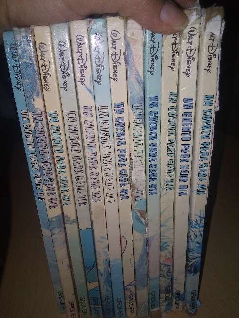 REGALO libros Walt Disney un cuento para cada día REGALO libros Walt Disney un cuento para cada día