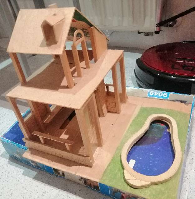 REGALO Casita de madera artesanal 2