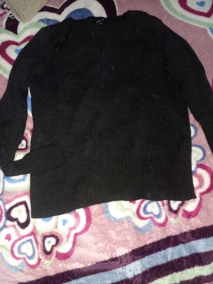REGALO suéter negro 
