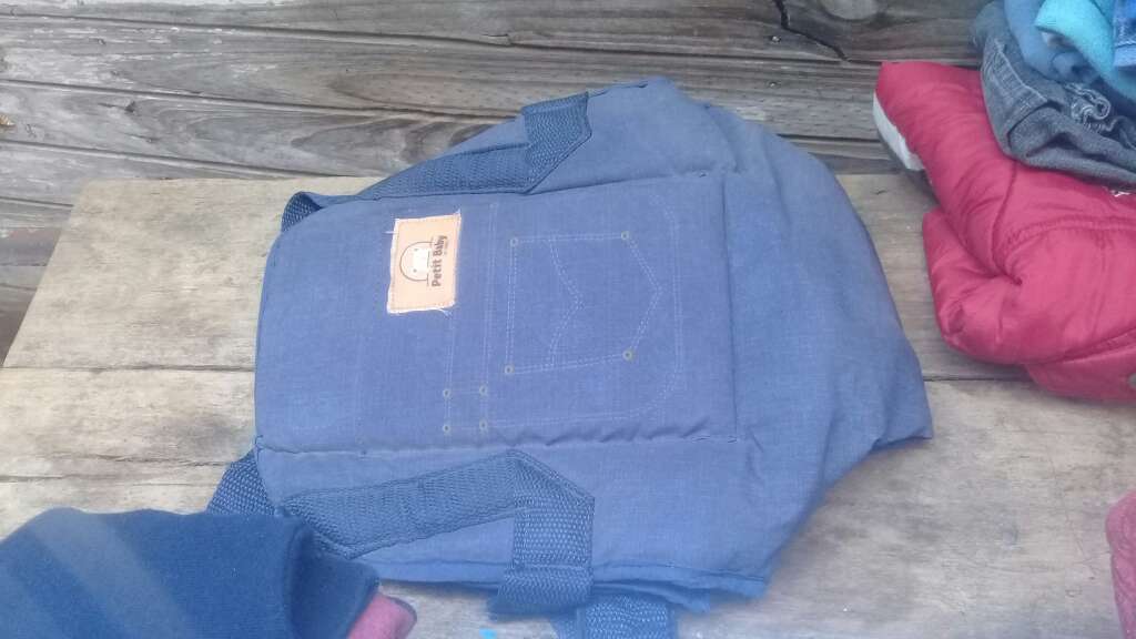 REGALO ropita de bebe de 0 a 3 meses  y mochila para llevar al bebe  2