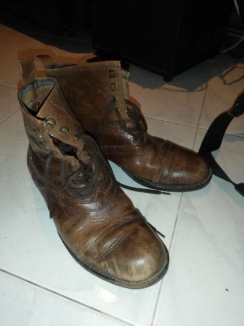 REGALO Botas cuero 42/43 3