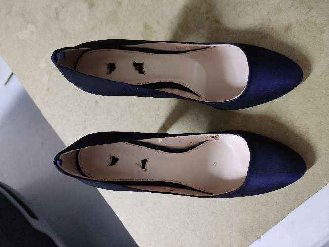 REGALO zapatos stilletto azules Zara 3