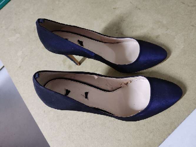 REGALO zapatos stilletto azules Zara 2