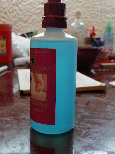 REGALO Se regala removedor de uñas de 60ml REGALO Se regala removedor de uñas de 60ml