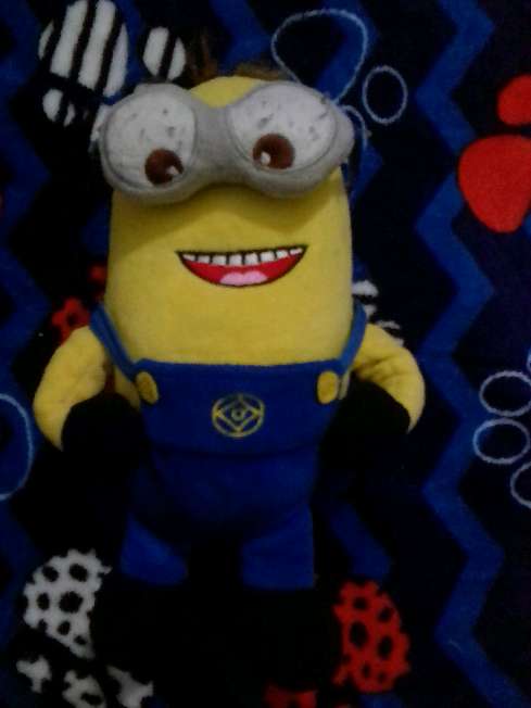 REGALO Peluche Minion  1