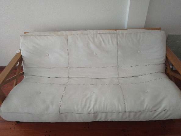 REGALO Colchn de futon (no incluye el silln de madera)