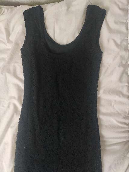 REGALO Vestido negro 1