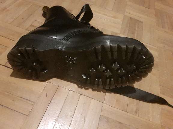 REGALO Botas Dr Martens 4
