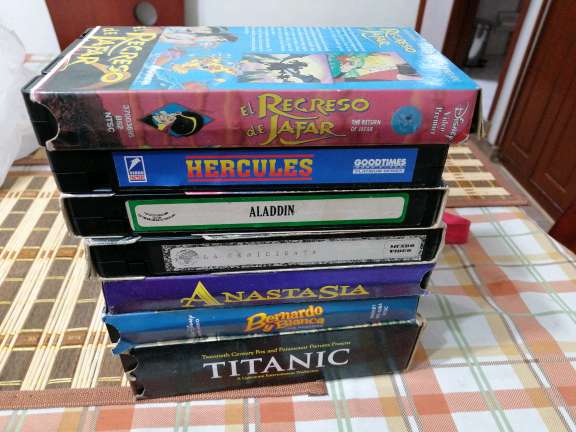 REGALO pelculas originales en VHS