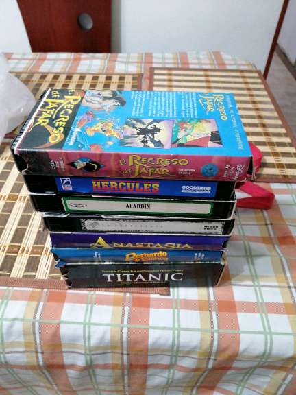 REGALO pelculas originales en VHS 2
