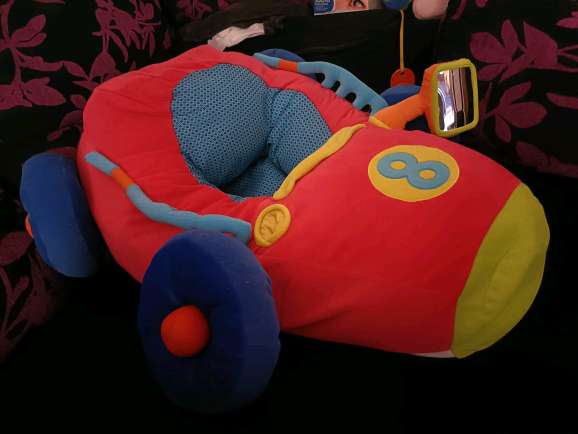 REGALO Coche Cojn Beb 2