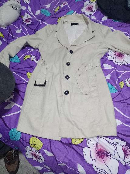 REGALO 1 gaban para mujer talla m marca armi REGALO 1 gaban para mujer talla m marca armi