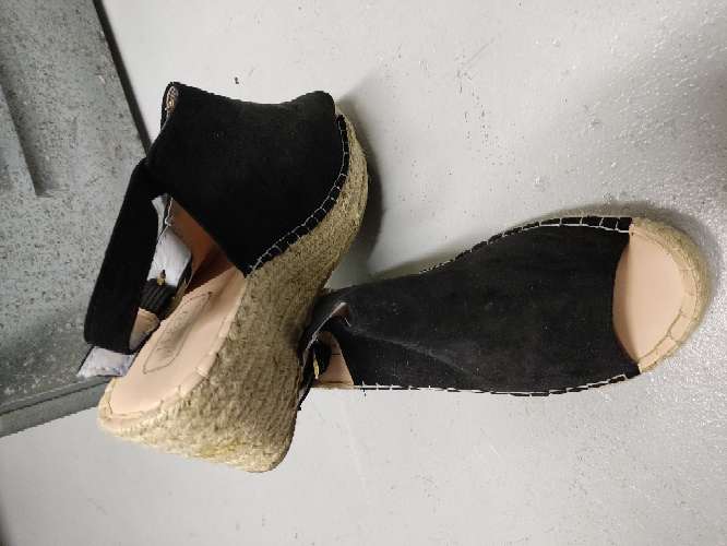 REGALO cuas negras talla 41 3