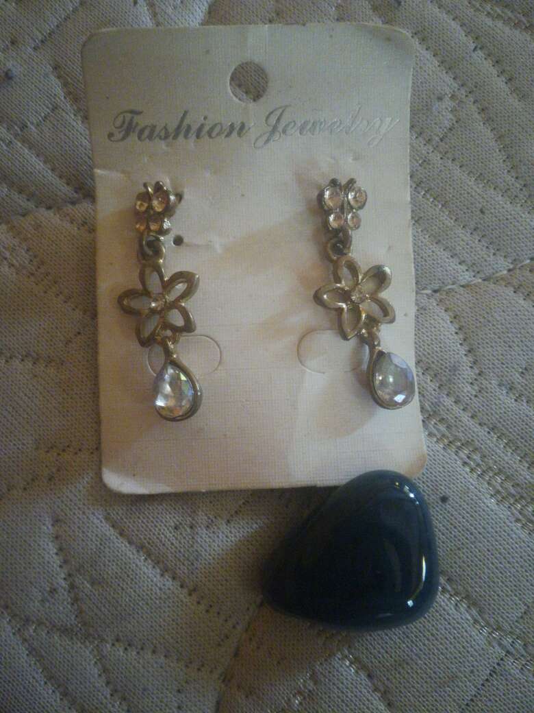 REGALO aretes 1