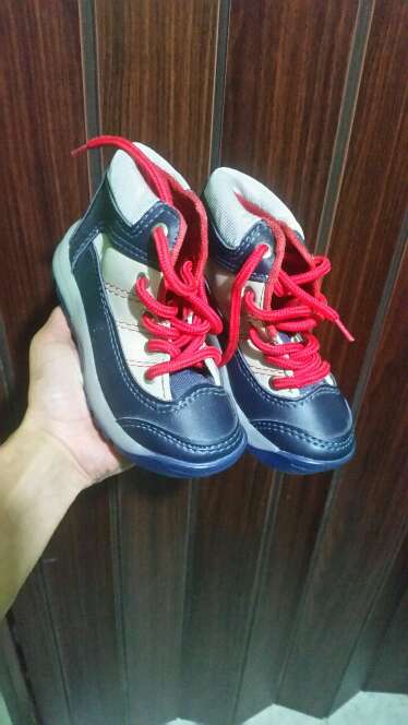 REGALO zapatos para nio talla 26 nuevos 2
