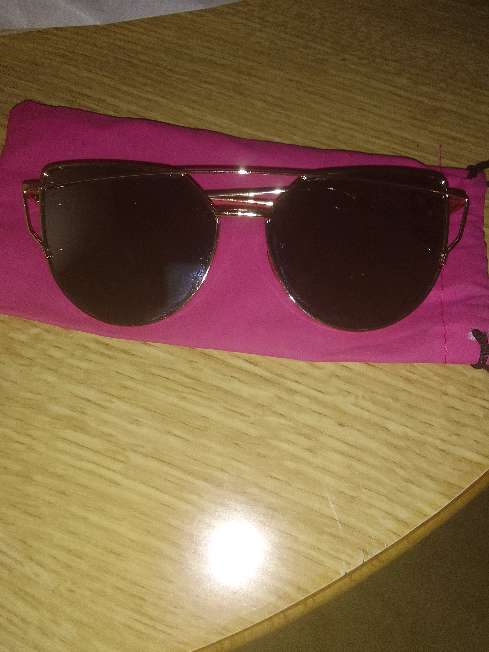 REGALO Gafas de sol REGALO Gafas de sol