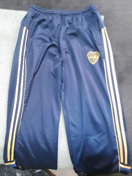 REGALO pantalon largo de Boca juniors en muy buen estado talle XL 1