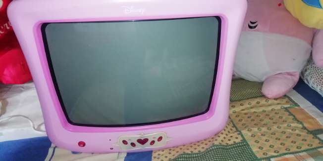 REGALO Tv tubo rosa 