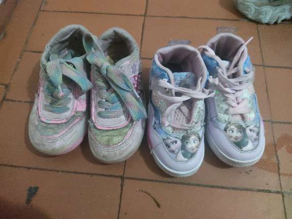 REGALO zapatos en buen estado  talla 24  2