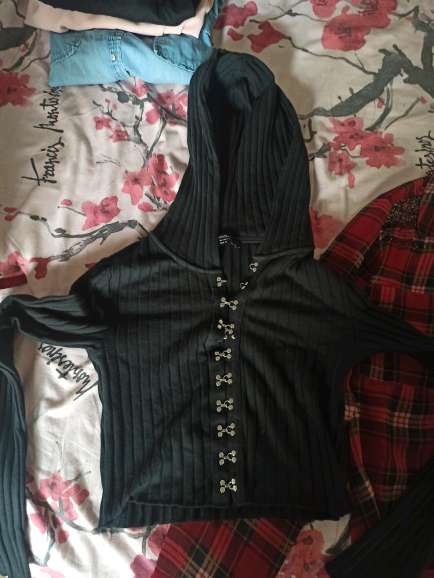 REGALO chaqueta Berska y camisa Cach Cache 2