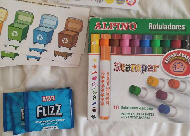 REGALO Pegatinas, gomets, cromos etc 2