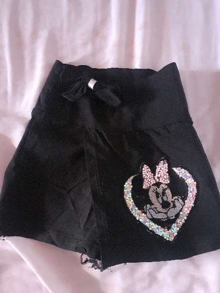 REGALO una short falda de nia 6 a 8 meses 