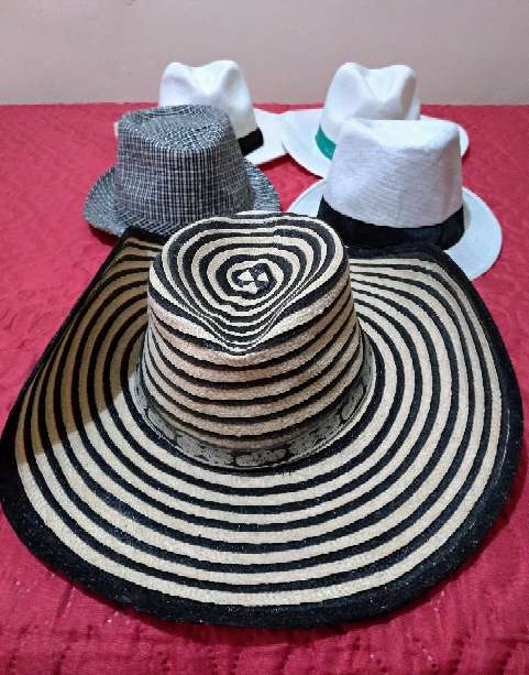 REGALO sombreros 1