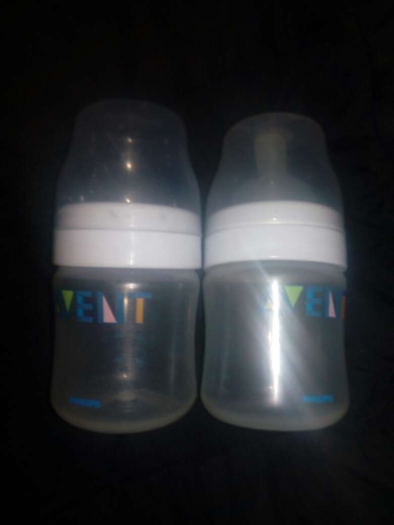 REGALO Mamilas AVENT y bolsas Sanitizadoras para mamilas y/o utensilios pediatricos.