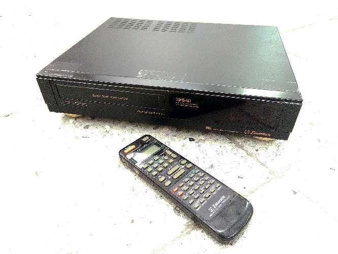 REGALO Reproductor VHS Emerson VCR411 REGALO Reproductor VHS Emerson VCR411